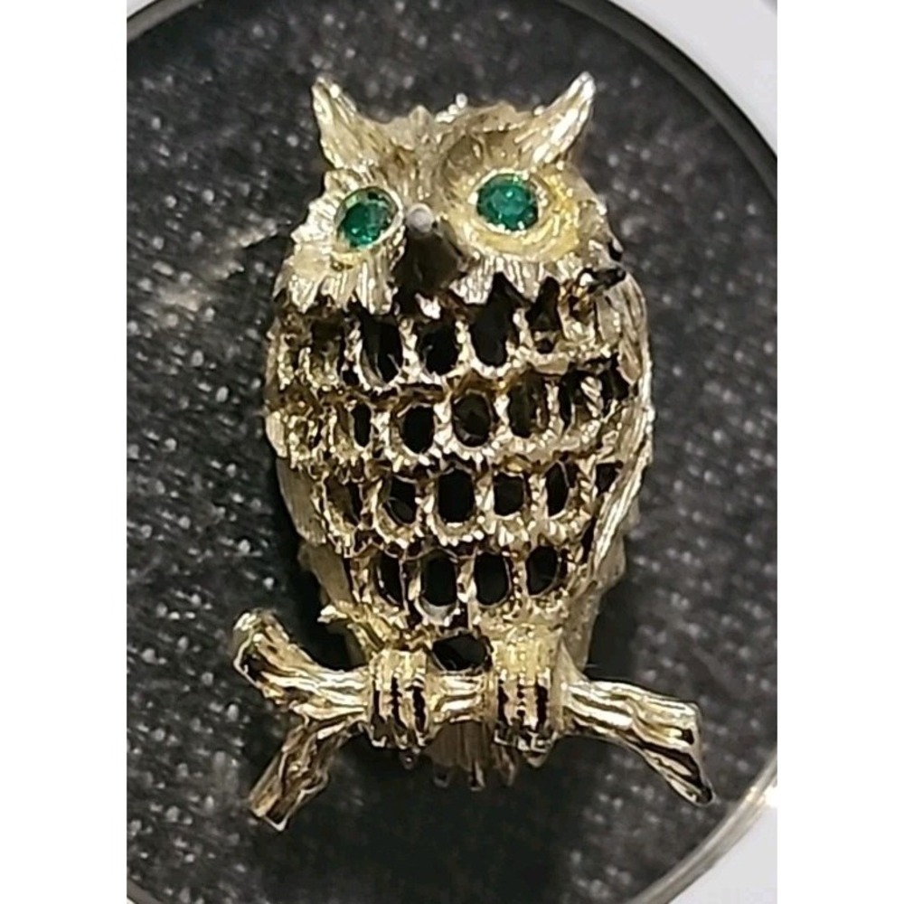 Vintage Napier GoldTone Owl Bird Green Rhinestone Eyes 1." Brooch Pin